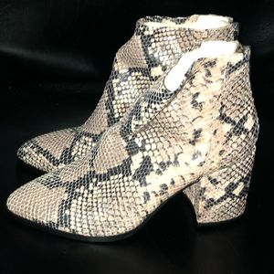 Steve Madden Women’s Bootie